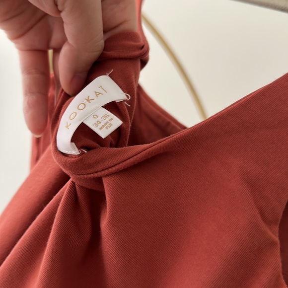 Beautiful orange square neckline midi dress - Australian Brand KOOKAI - Picture 4 of 5